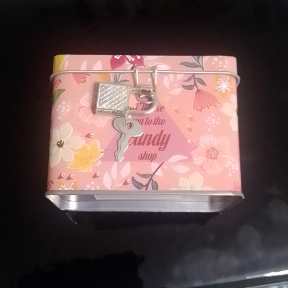 Piggy Bank - Picture 6 of 6